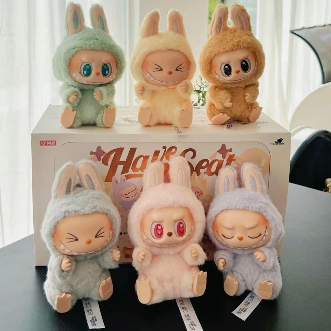 LABUBU "HAVE A SEAT"
